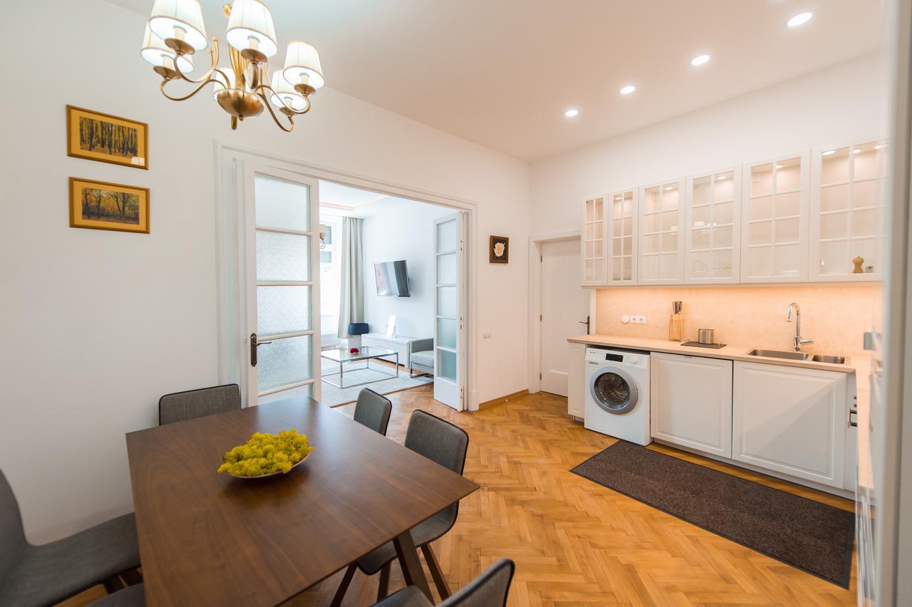 Casa Mandl Apartment Brasov Luaran gambar